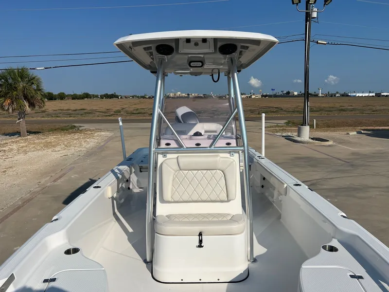 Slide: The Image of Blue Wave 2600 Pure Bay 2021 - 23