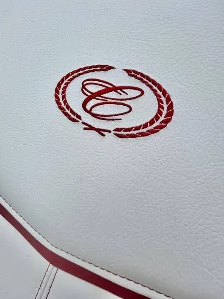 Slide: The Image of Cobalt R4 Surf 2025 - 10