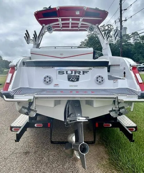 Slide: The Image of Cobalt R4 Surf 2025 - 7