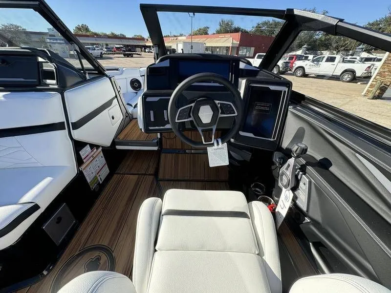 Slide: The Image of Supra SL 450 2025 - 16