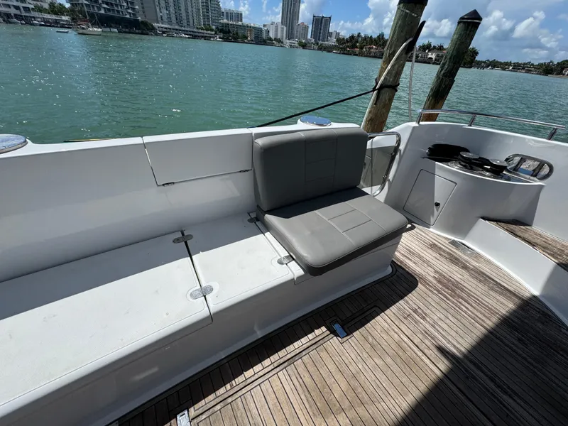 Slide: The Image of Azimut 54 1997 - 100