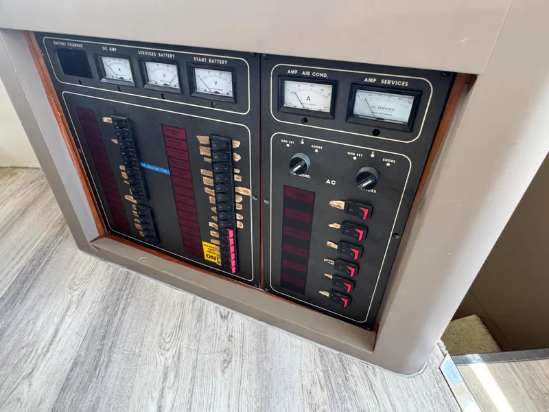 Slide: The Image of Azimut 54 1997 - 50