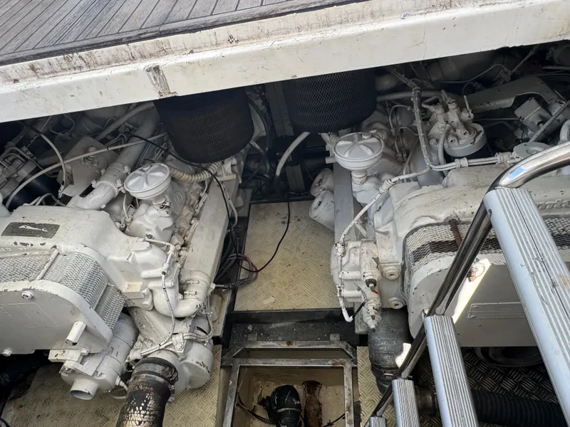 Slide: The Image of Azimut 54 1997 - 90