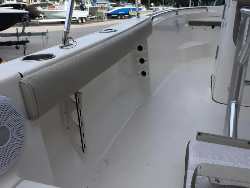 Slide: The Image of Key West Center Console 189FS 2021 - 10