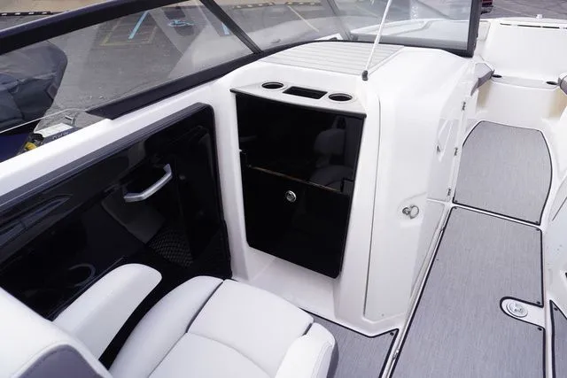 Slide: The Image of Yamaha SX250 2025 - 19