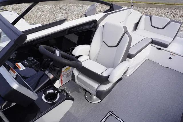 Slide: The Image of Yamaha SX250 2025 - 20