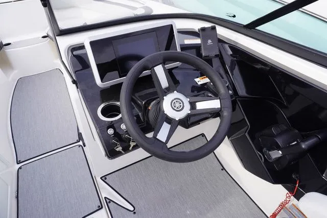 Slide: The Image of Yamaha SX250 2025 - 23