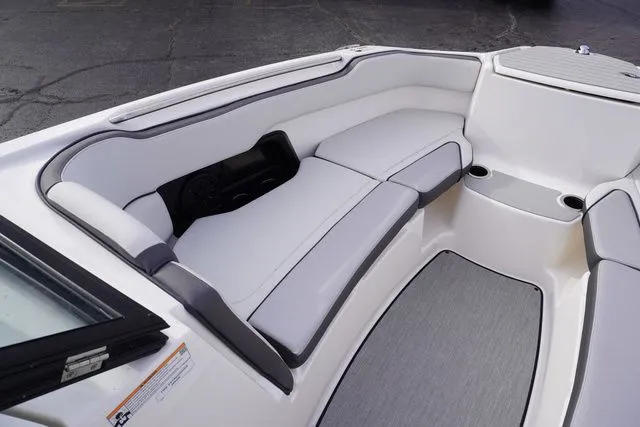 Slide: The Image of Yamaha SX250 2025 - 9