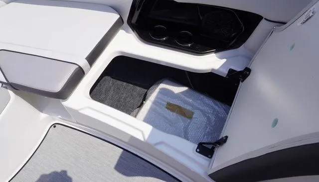 Slide: The Image of Yamaha AR250 2025 - 26