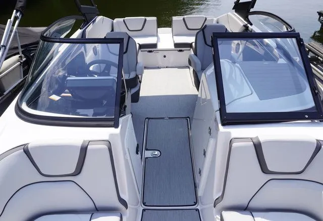 Slide: The Image of Yamaha AR250 2025 - 29