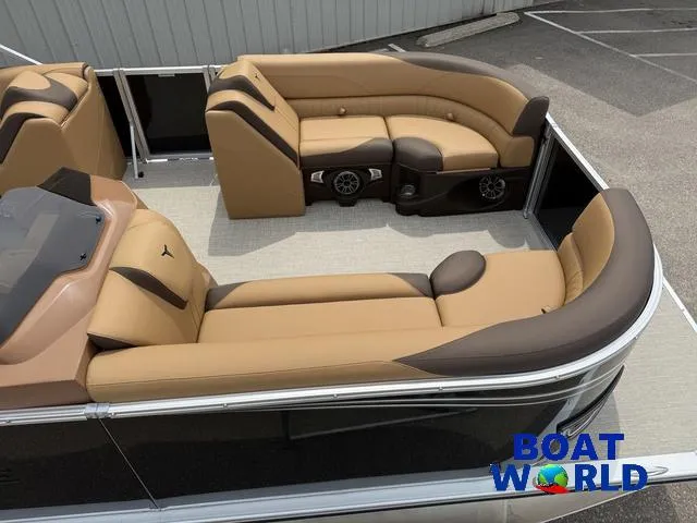 Slide: The Image of Tahoe LTZ 2385 Swingback (VRB) & Honda 4-Stroke EFI 2025 - 3