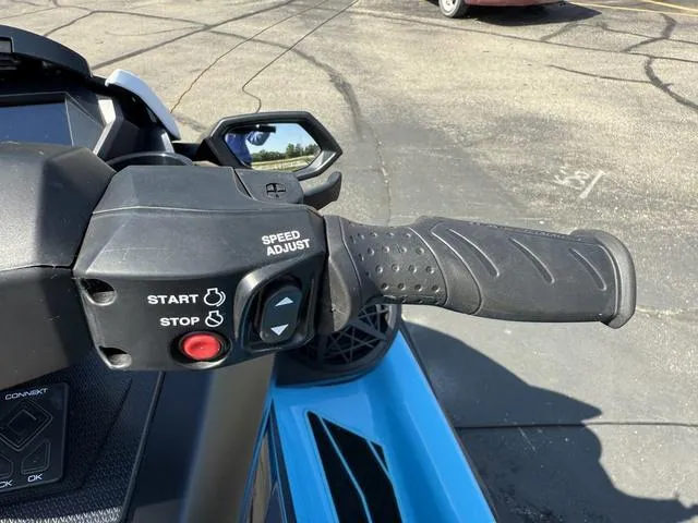 Slide: The Image of Yamaha FX SVHO 2025 - 12