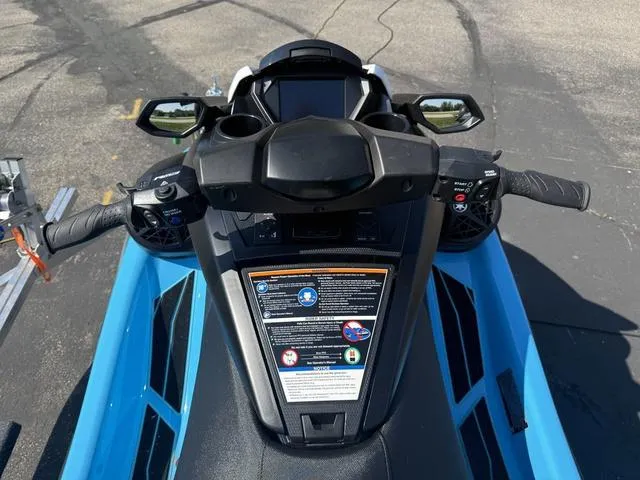 Slide: The Image of Yamaha FX SVHO 2025 - 7