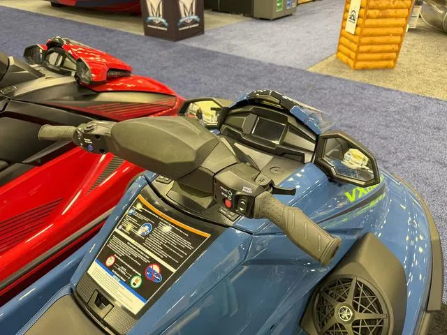 Slide: The Image of Yamaha VX Cruiser HO with Audio 2025 - 5