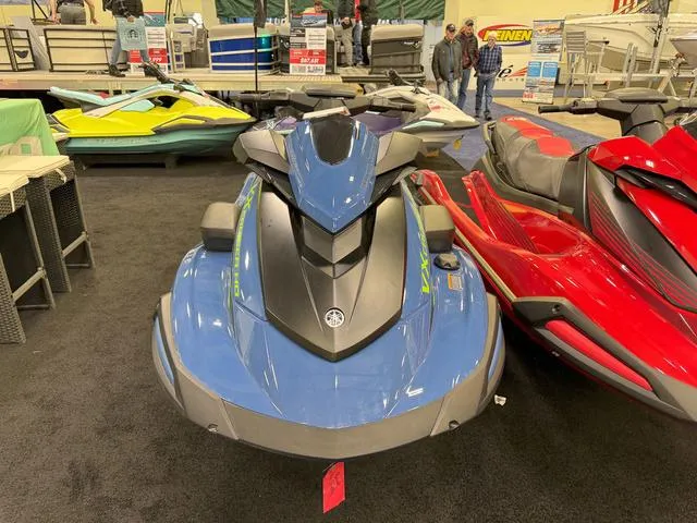 Slide: The Image of Yamaha VX Cruiser HO with Audio 2025 - 3