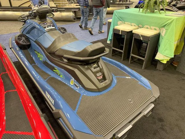 Slide: The Image of Yamaha VX Cruiser HO with Audio 2025 - 7