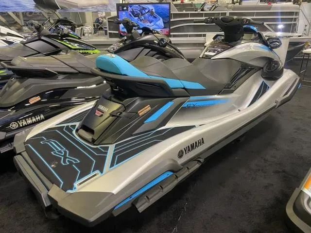 Slide: The Image of Yamaha FX Cruiser HO 2024 - 3