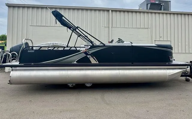 The Image of Tahoe LTZ 2385 VRB 2025 - 1