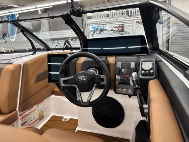 Slide: The Image of Malibu Wakesetter 22 MXZ 2025 - 7