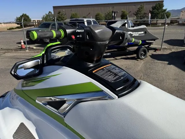 Slide: The Image of Yamaha VX 2018 - 18