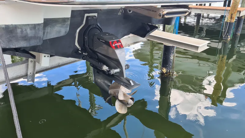 Slide: The Image of 2018 Formula 270 Bowrider boat with Ilmor engine in marina. - 24