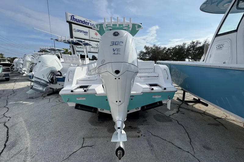 Slide: The Image of Yamaha F300 outboard on Sportsman Heritage 231 - 4