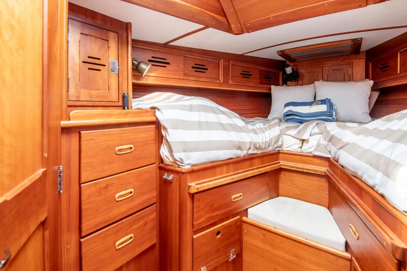 Slide: The Image of Hinckley Yachts Sou'wester 42 1988 - 53