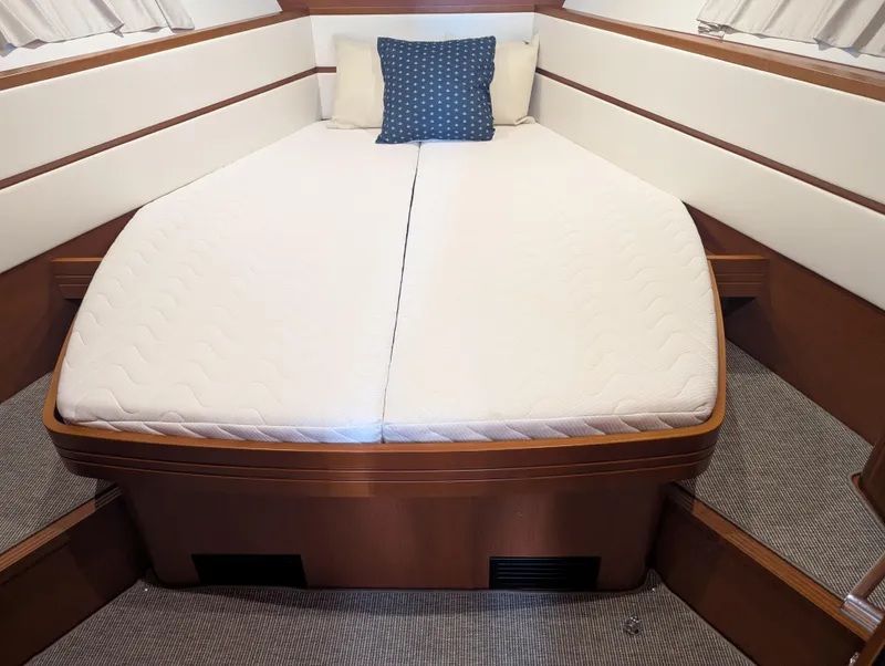 Slide: The Image of Beneteau Swift Trawler 44 2019 - 53