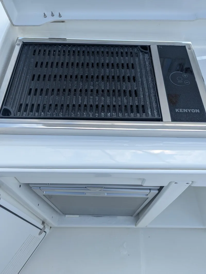 Slide: The Image of Beneteau Swift Trawler 44 2019 - 62