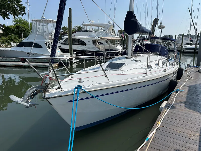 Slide: The Image of Catalina 36 MkII 1999 - 2