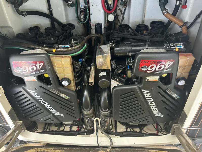 Slide: The Image of Twin Mercury 496 Mag HO engines in a 2004 Formula 400 SS boat. - 46
