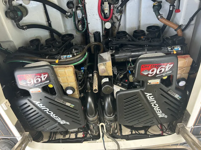 Slide: The Image of Engine compartment of a 2004 Formula 400 SS with dual Mercury 496 Mag HO engines. - 47