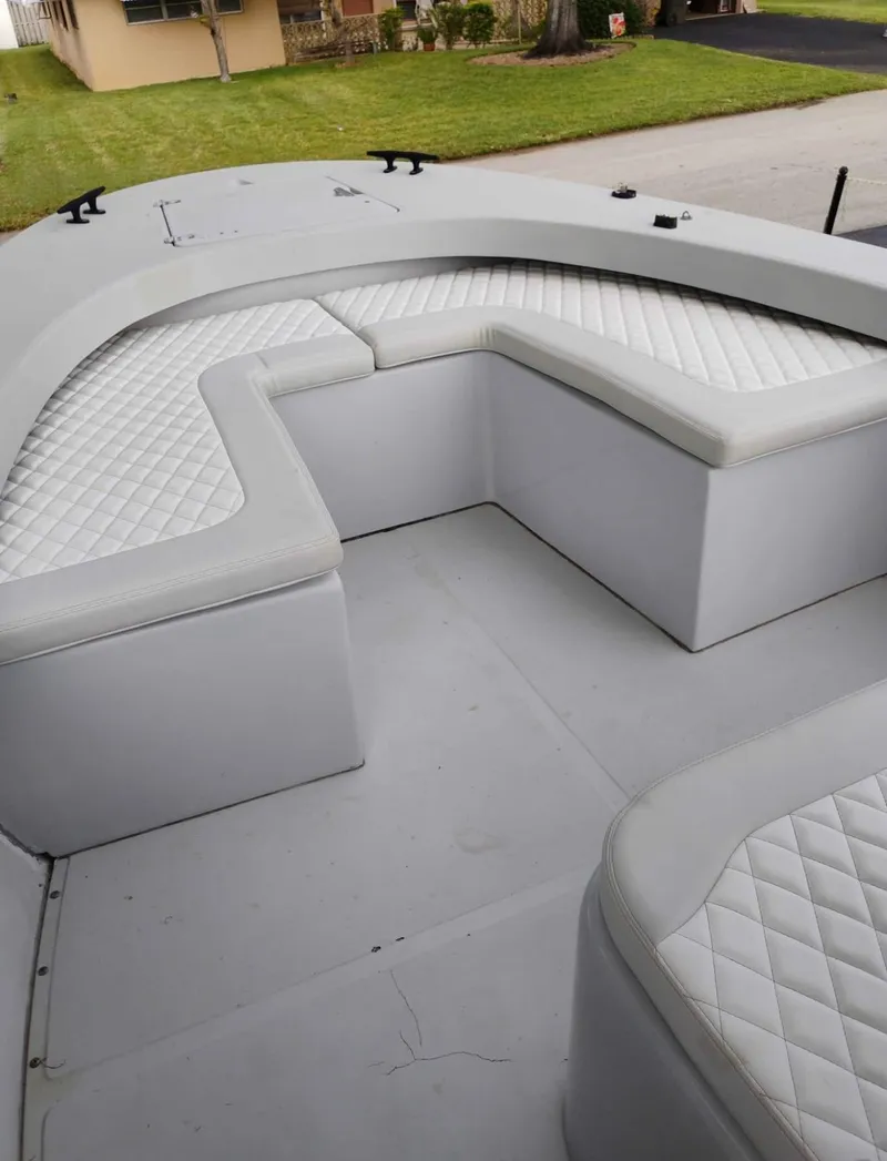 Slide: The Image of Boston Whaler 260 Outrage 2005 - 50