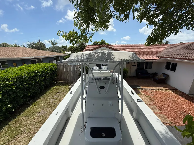 Slide: The Image of Boston Whaler 260 Outrage 2005 - 54