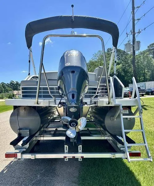 Slide: The Image of Bennington 22 SX 2020 - 16