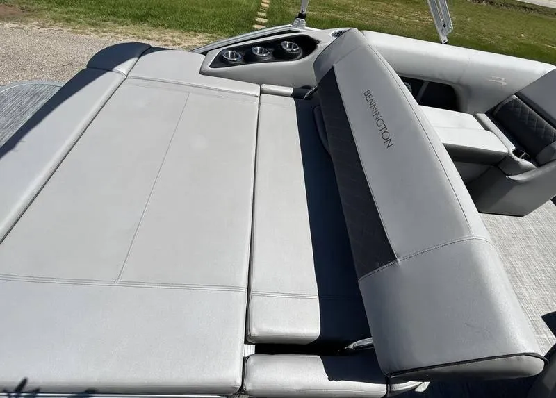 Slide: The Image of Bennington 22 SX 2020 - 22