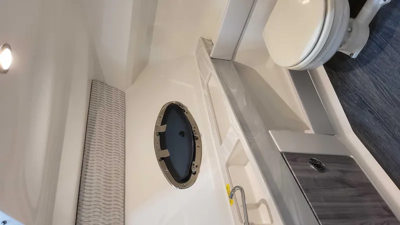 Slide: The Image of 2025 Formula 290 Bowrider 12 - 12