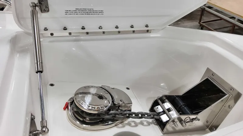 Slide: The Image of 2025 Formula 290 Bowrider 15 - 15