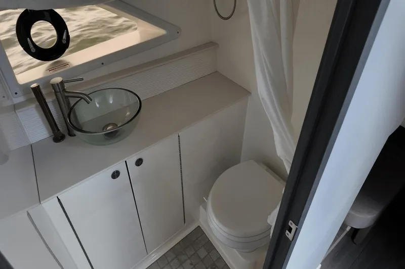 Slide: The Image of Sea Ray Sundancer 320 Outboard 2023 - 24