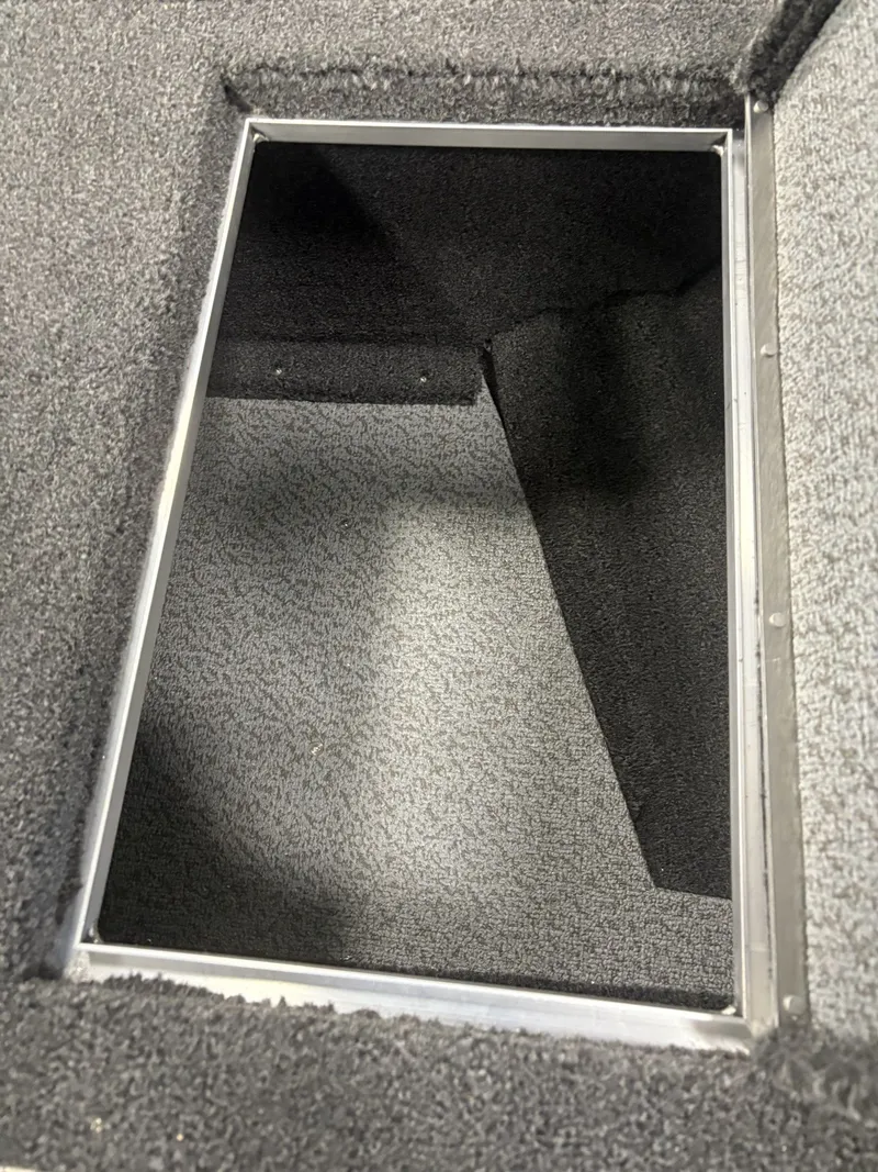 Slide: The Image of Crestliner 1650 Kodiak WT 2025 - 19
