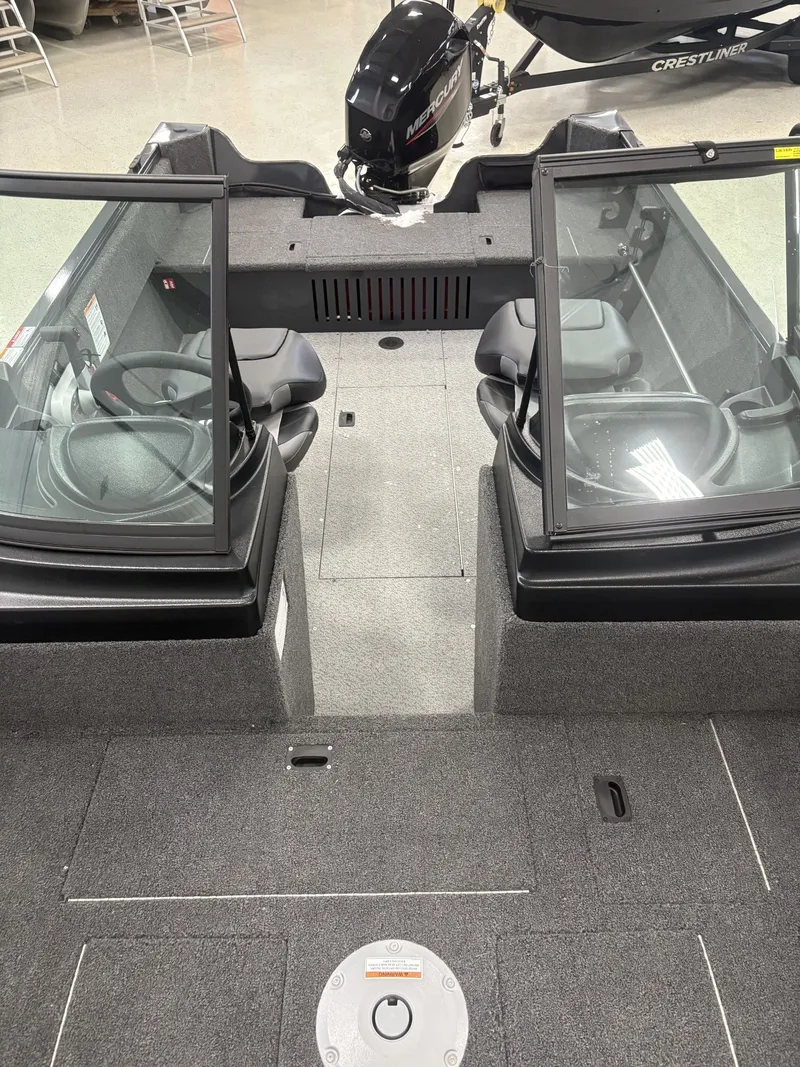 Slide: The Image of Crestliner 1650 Kodiak WT 2025 - 20