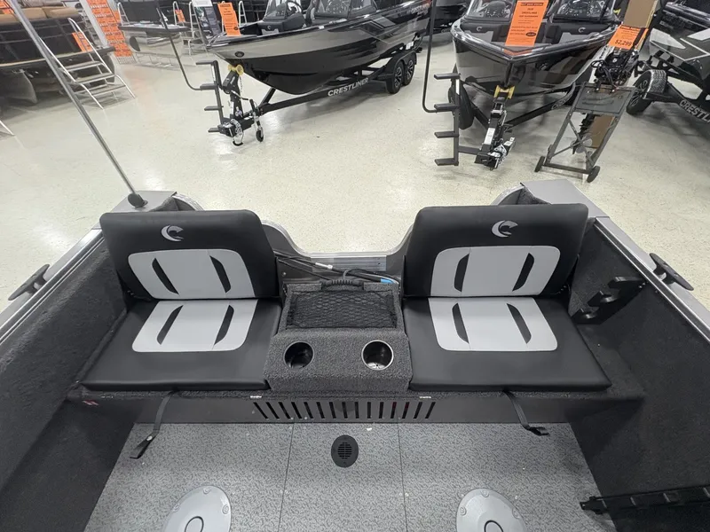 Slide: The Image of Crestliner 1650 Kodiak WT 2025 - 14