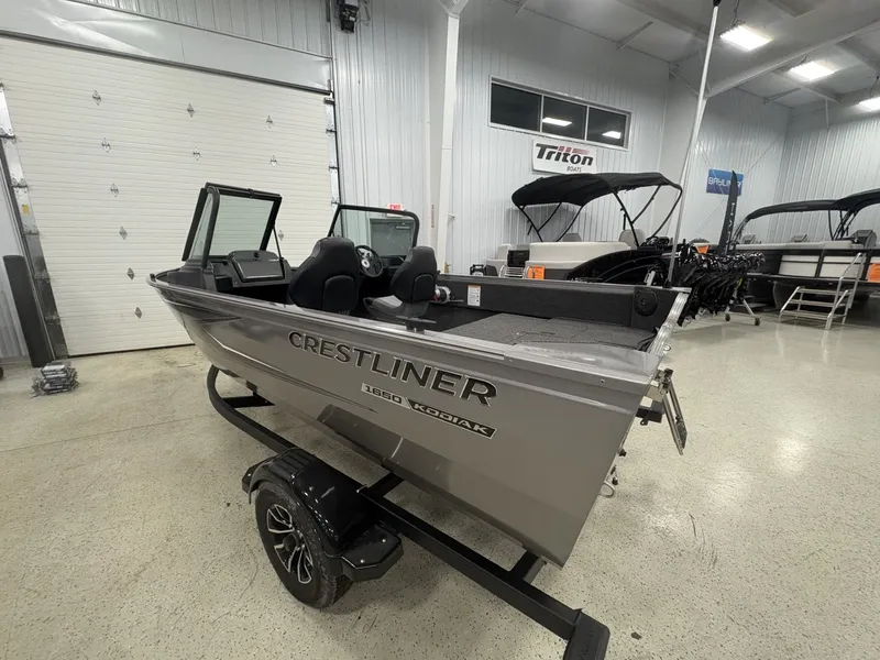 Slide: The Image of Crestliner 1650 Kodiak WT 2025 - 7