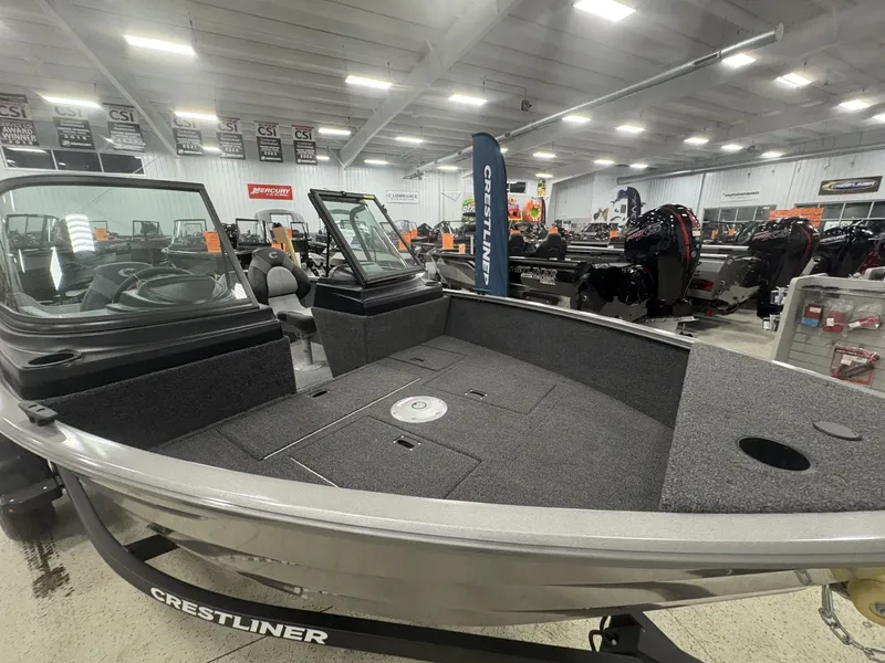 Slide: The Image of Crestliner 1650 Kodiak WT 2025 - 9