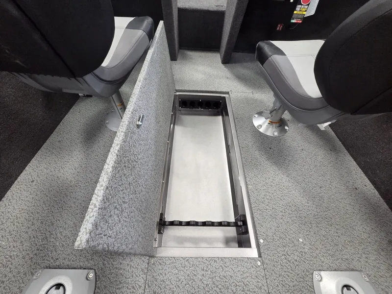 Slide: The Image of Crestliner 1650 Kodiak 2025 - 19