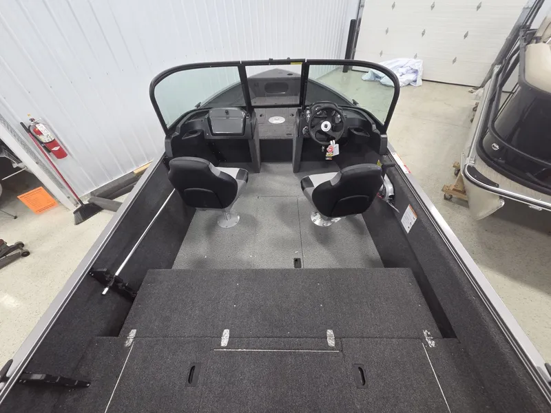 Slide: The Image of Crestliner 1650 Kodiak 2025 - 24