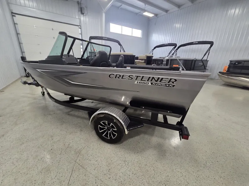 Slide: The Image of Crestliner 1650 Kodiak 2025 - 3