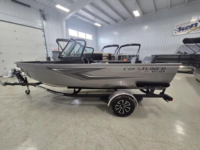 Slide: The Image of Crestliner 1650 Kodiak 2025 - 9