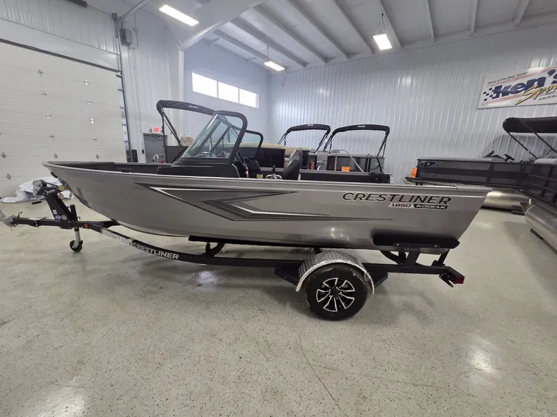 Slide: The Image of Crestliner 1650 Kodiak WT 2025 - 4