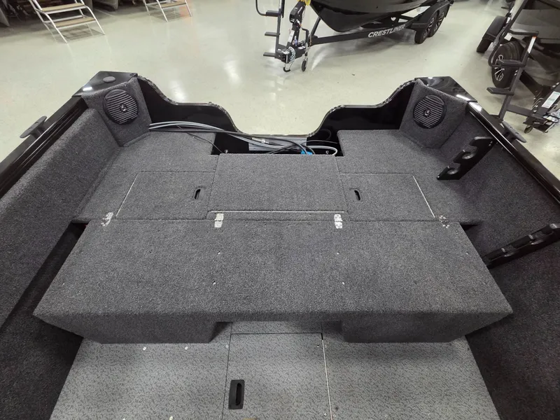 Slide: The Image of Crestliner 1650 Kodiak WT 2025 - 16